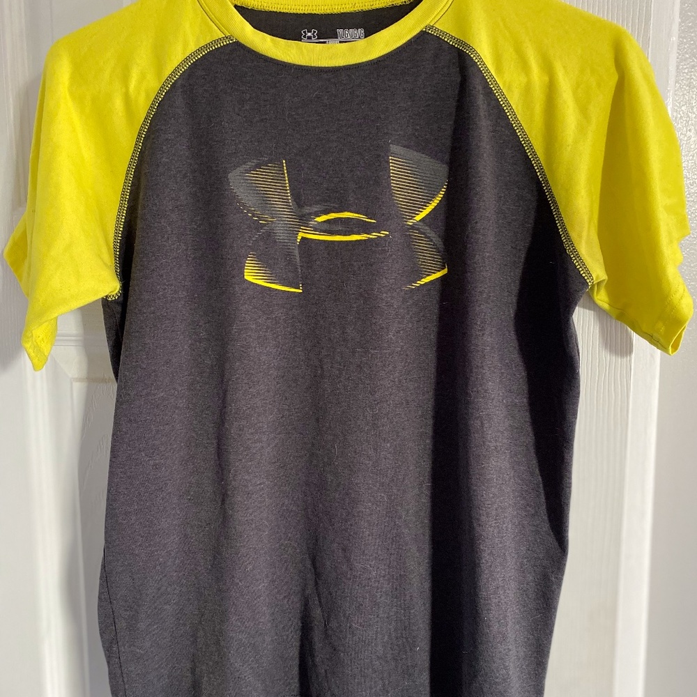 Under Armour short sleeve bundle